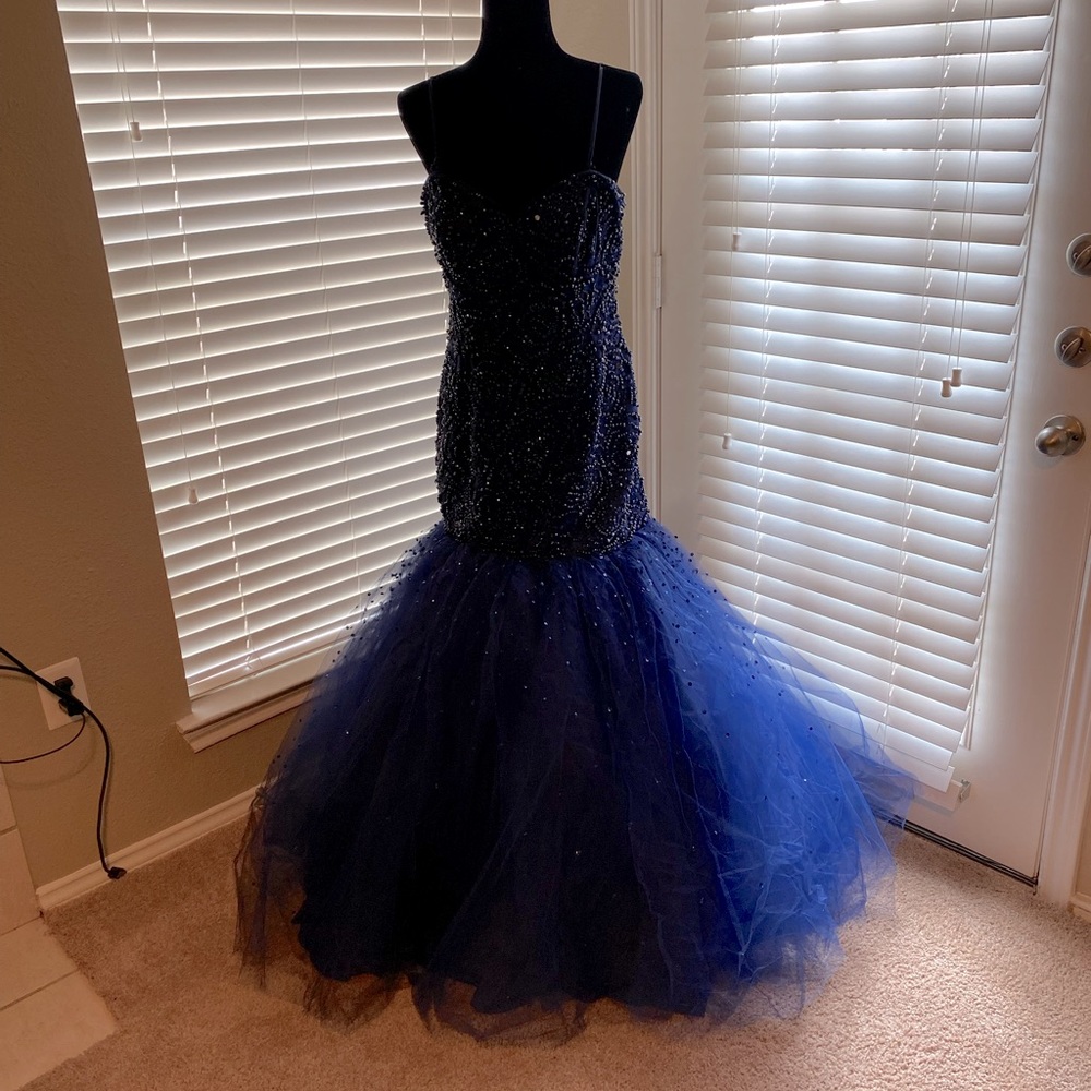 Sexy blue lace dress with blue Rhyme-stones dress.